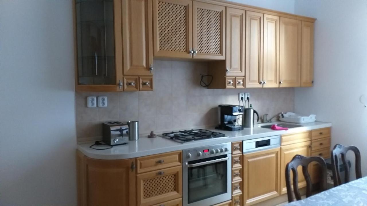 Apartman Kraslice Exteriör bild